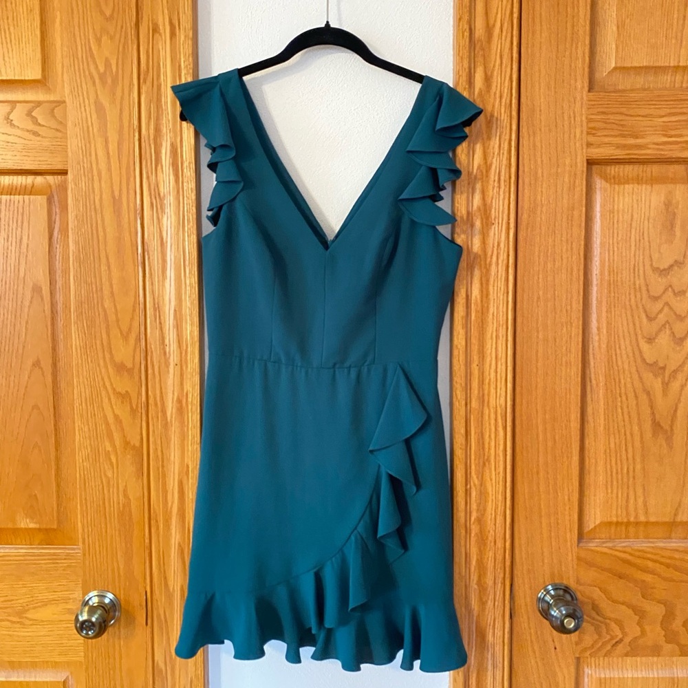 AMANDA UPRICHARD Freeport Ruffle Mini Dress